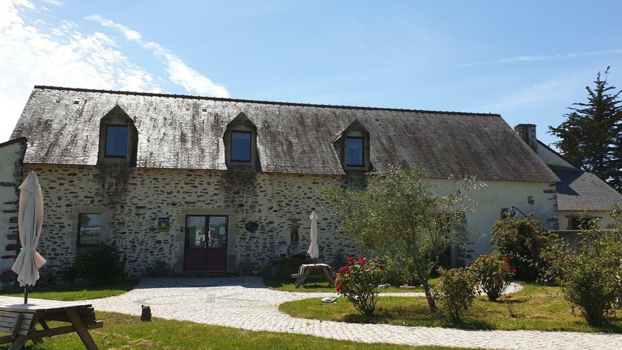 Le Colombier De Kerguezec Bed & Breakfast Surzur Bagian luar foto