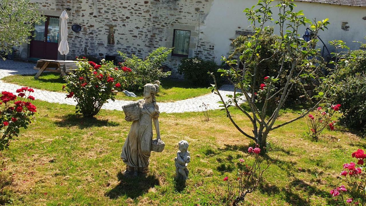 Le Colombier De Kerguezec Bed & Breakfast Surzur Bagian luar foto